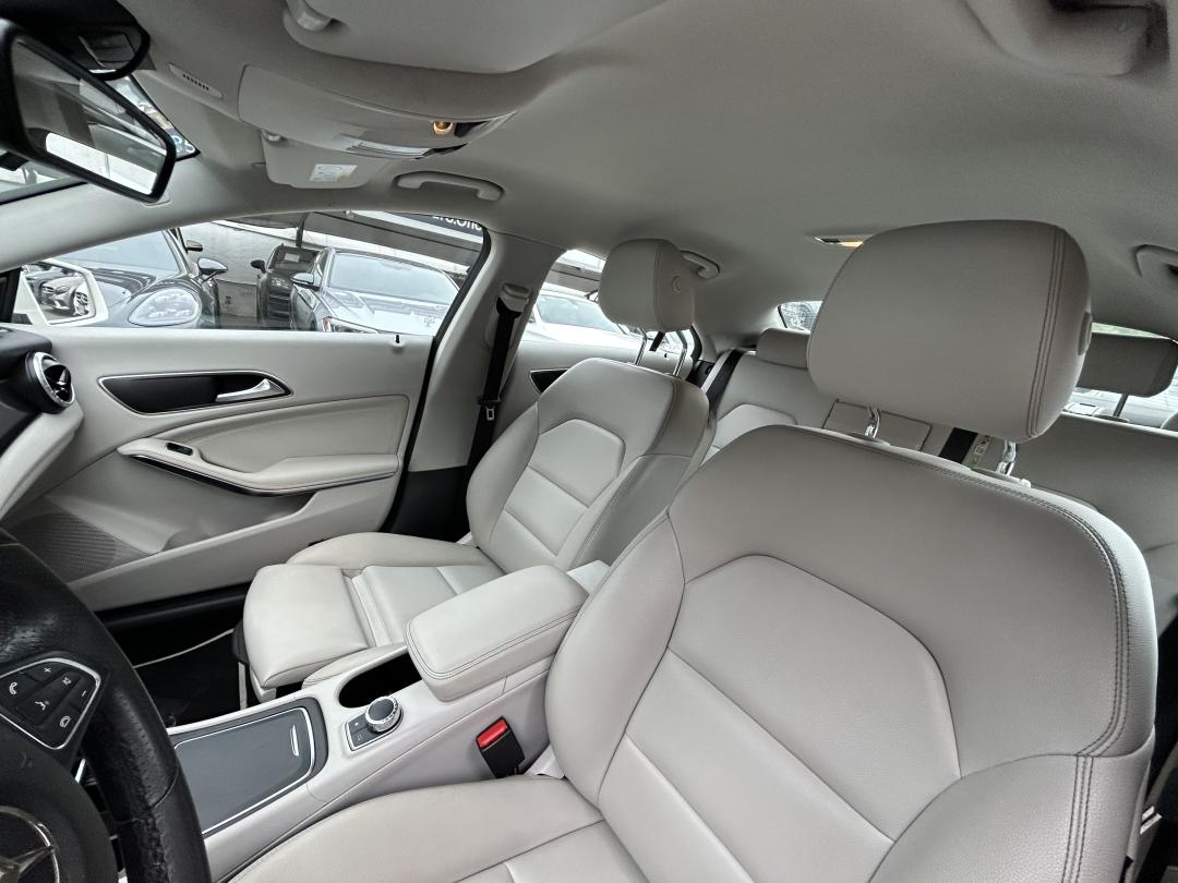Mercedes Benz CLA200 2017
