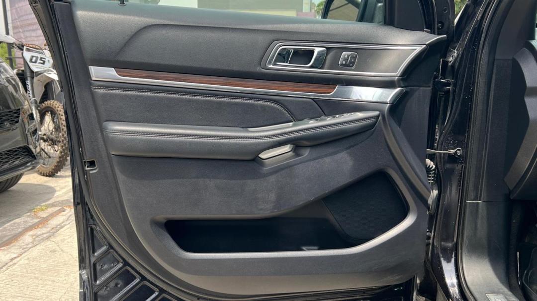 Ford EXPLORER LIMITED 2019