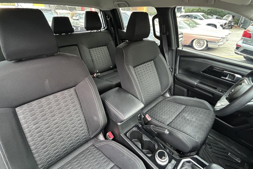 Mitsubishi L200 GLS AT Diesel 4x4 2025