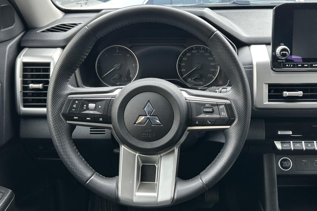 Mitsubishi L200 GLS AT Diesel 4x4 2025