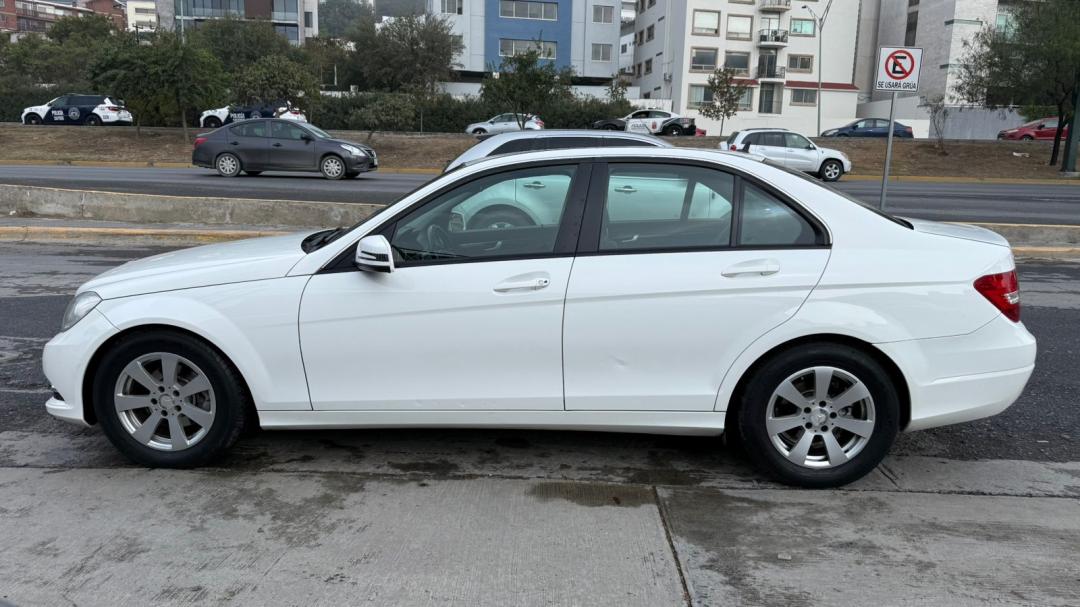 Mercedes Benz C180 CGI 2014