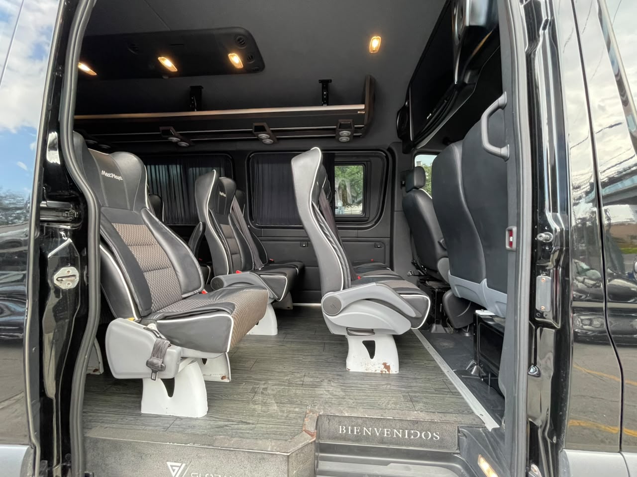 SPRINTER VAN PASAJE 517 X LARGA
