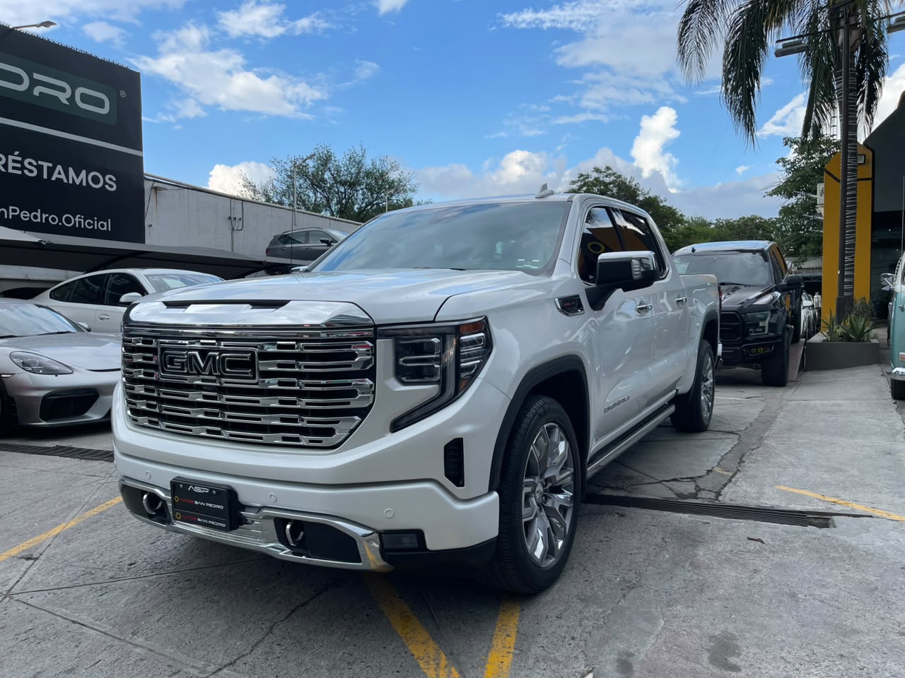 SIERRA CREW CAB DENALI 4X4