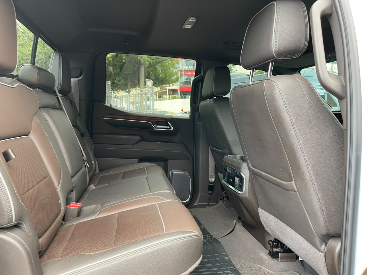 SIERRA CREW CAB DENALI 4X4