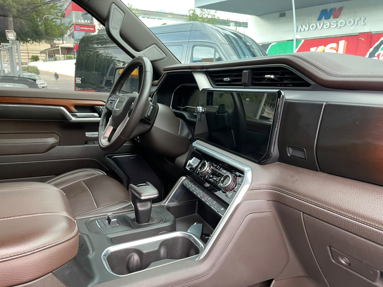SIERRA CREW CAB DENALI 4X4