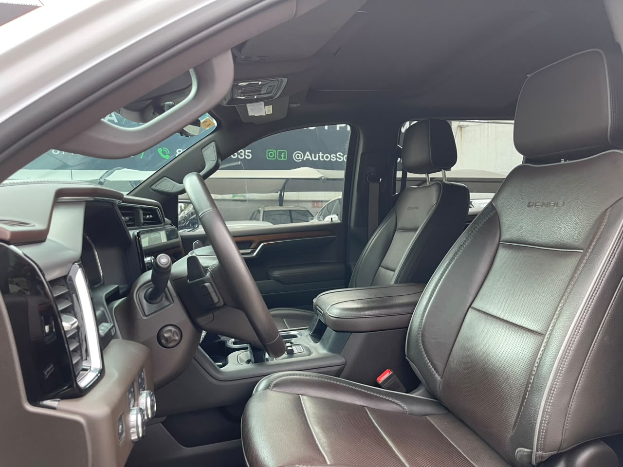 SIERRA CREW CAB DENALI 4X4