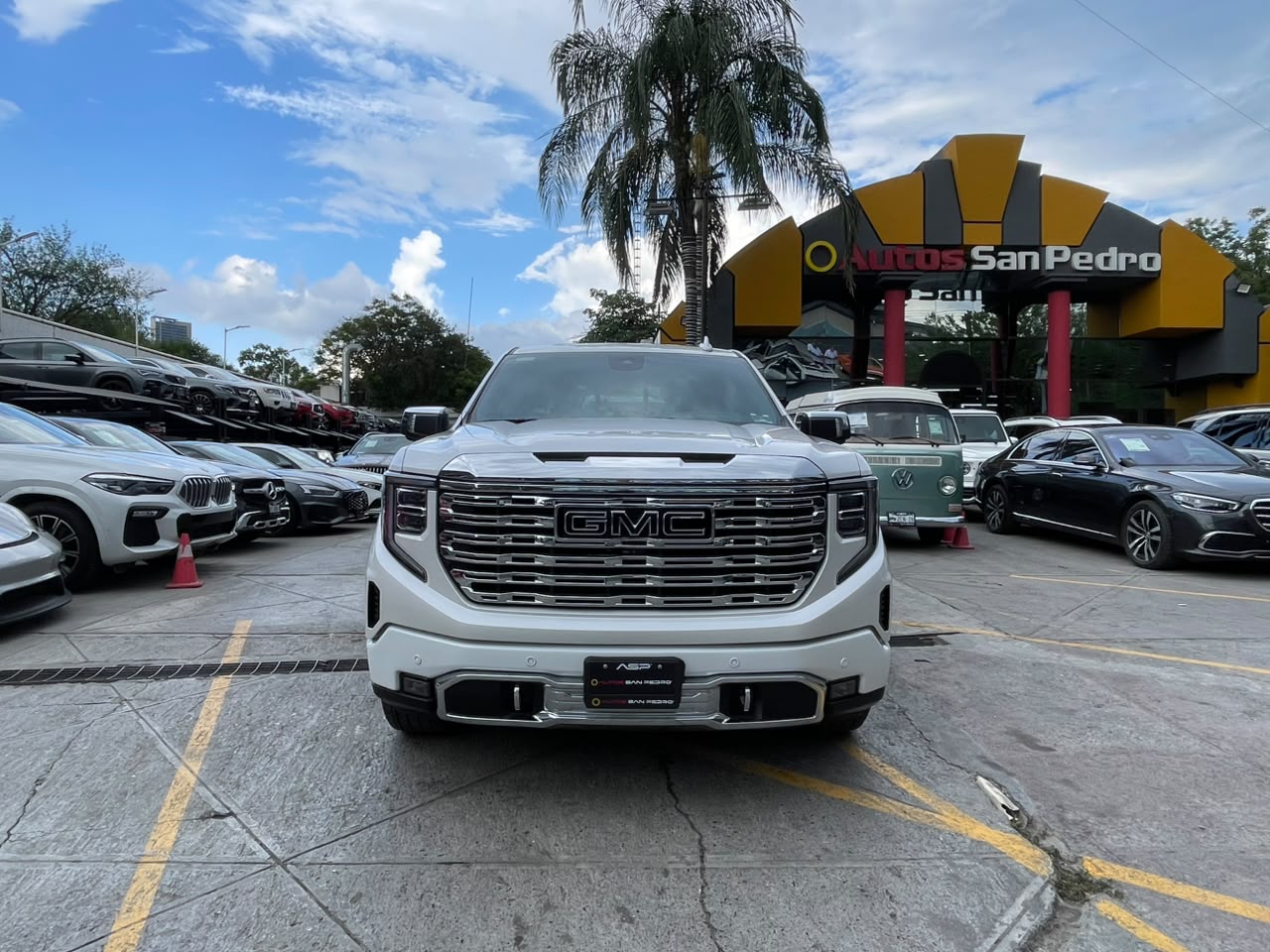 SIERRA CREW CAB DENALI 4X4