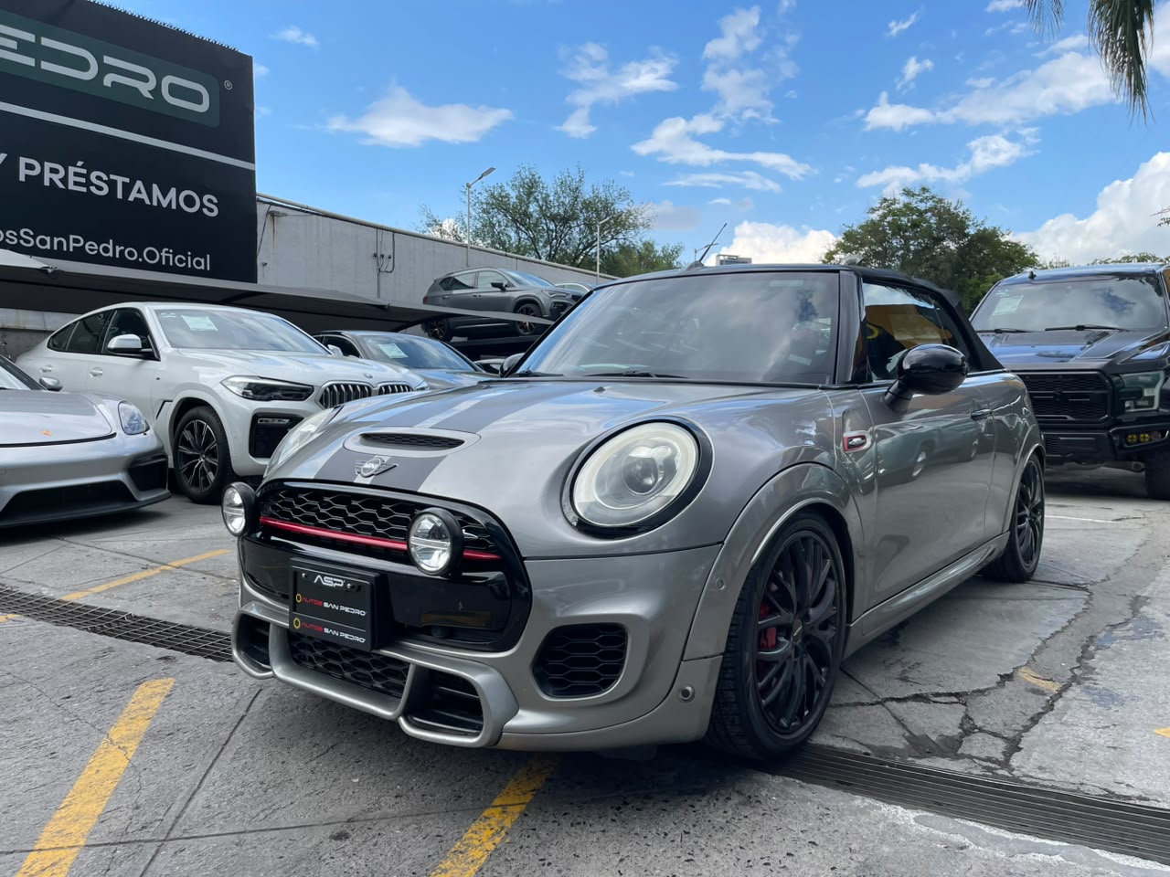 MINI COOPER COVERTIBLE JCW HOT CHILI