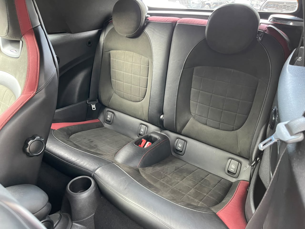 MINI COOPER COVERTIBLE JCW HOT CHILI