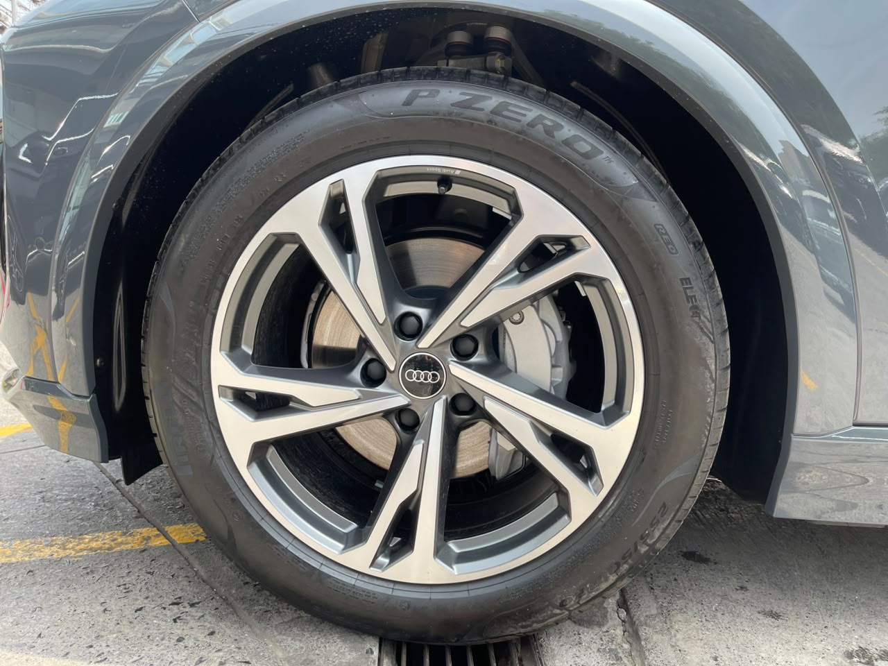Q6 ETRON 55 SLINE