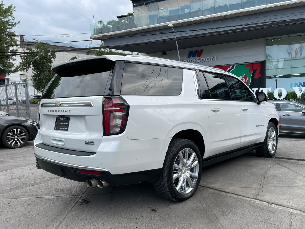 SUBURBAN HIGH COUNTRY BLINDADA PROTELIFE NIVEL 5 PLUS