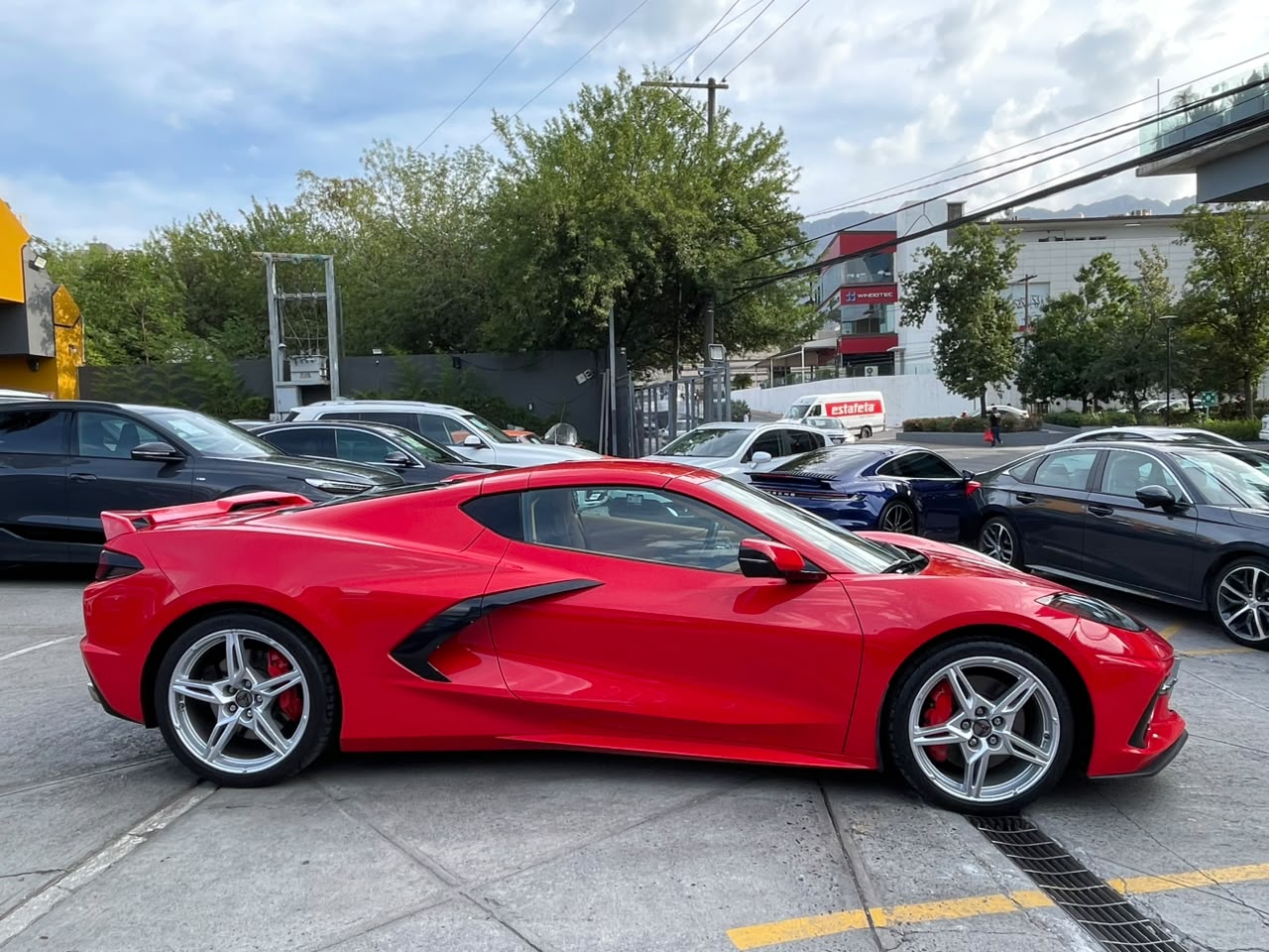 CORVETTE STINGRAY