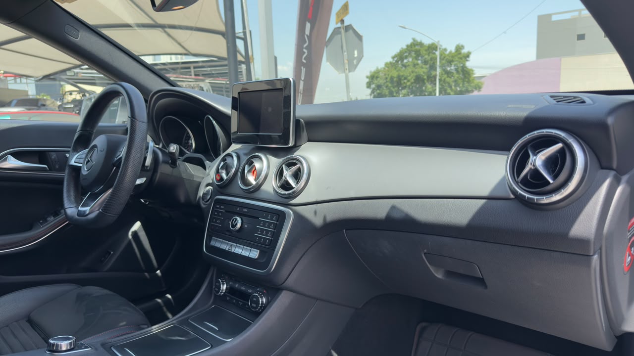 MERCEDES BENZ CLA 250 SPORT 2019