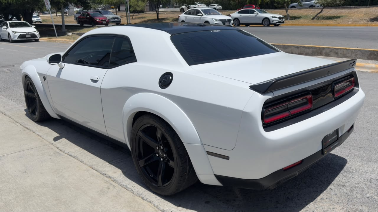DODGE CHALLENGER SRT HELLCAT 2019