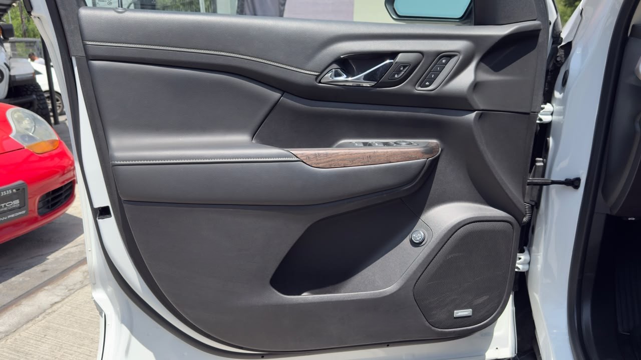 GMC ACADIA DENALI 2023
