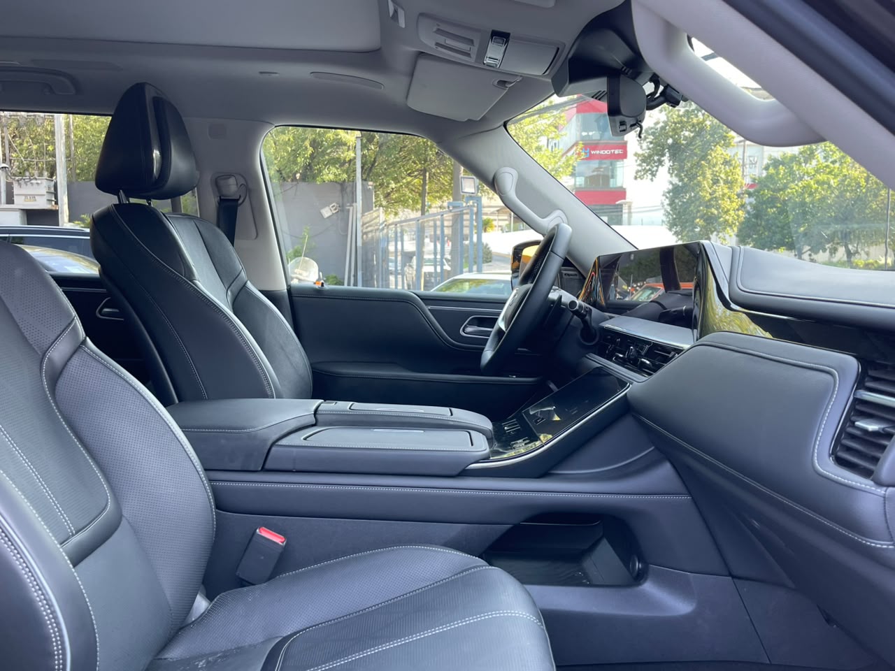 QX80 SENSORY