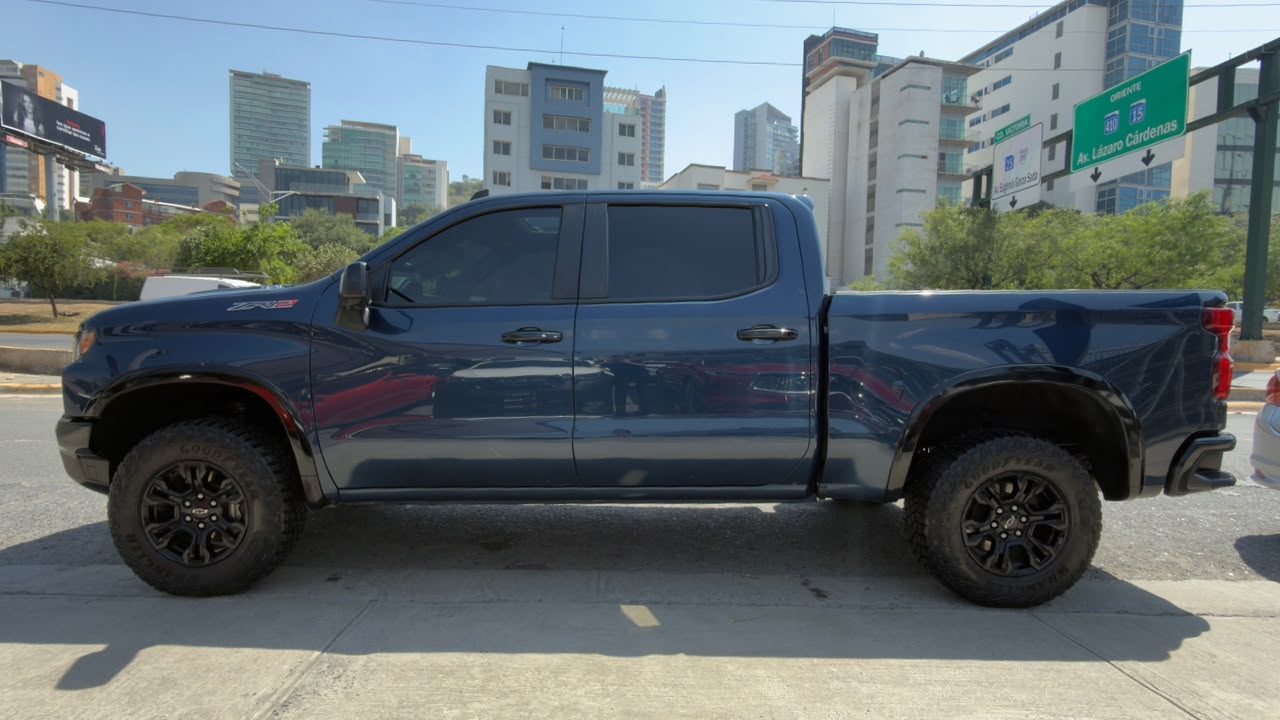 CHEVROLET CHEYENNE ZR2 2022