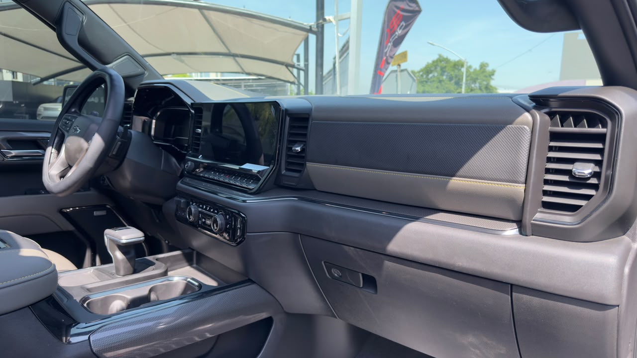 CHEVROLET CHEYENNE ZR2 2022