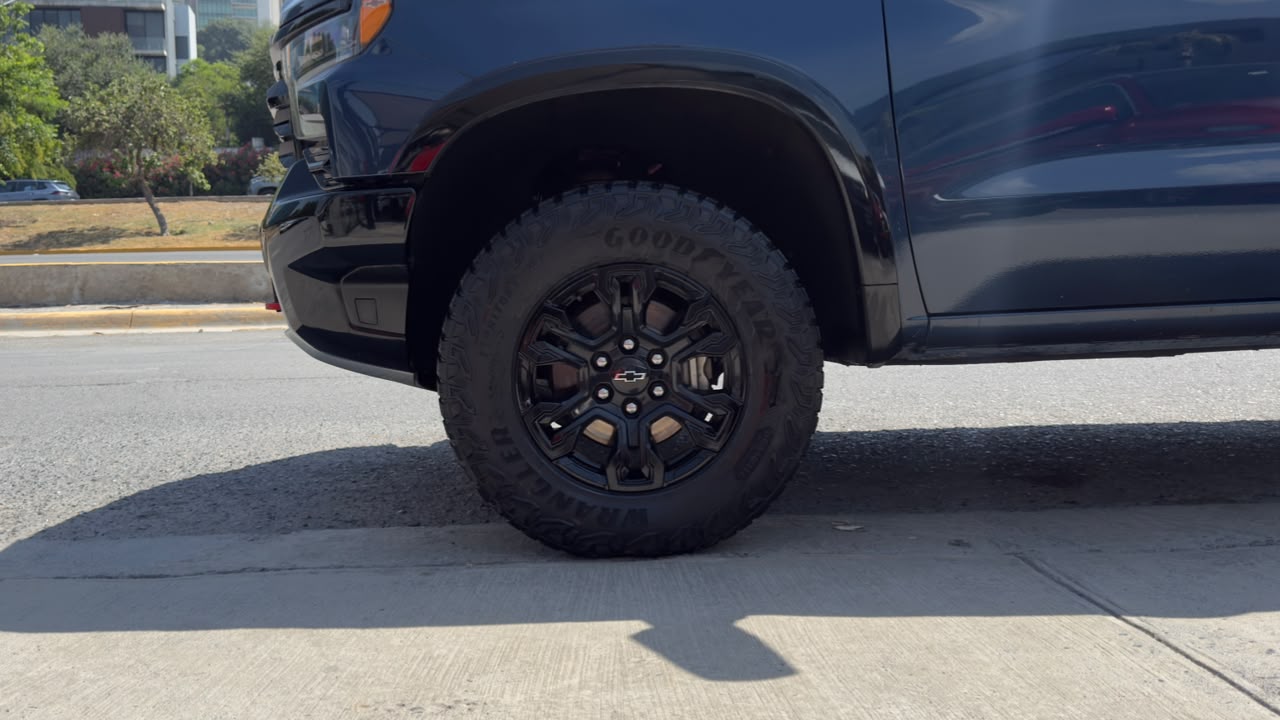 CHEVROLET CHEYENNE ZR2 2022