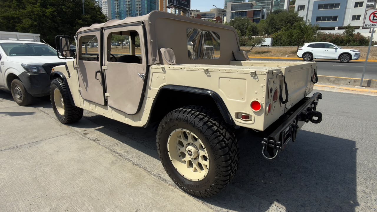 HUMMER H1 2006