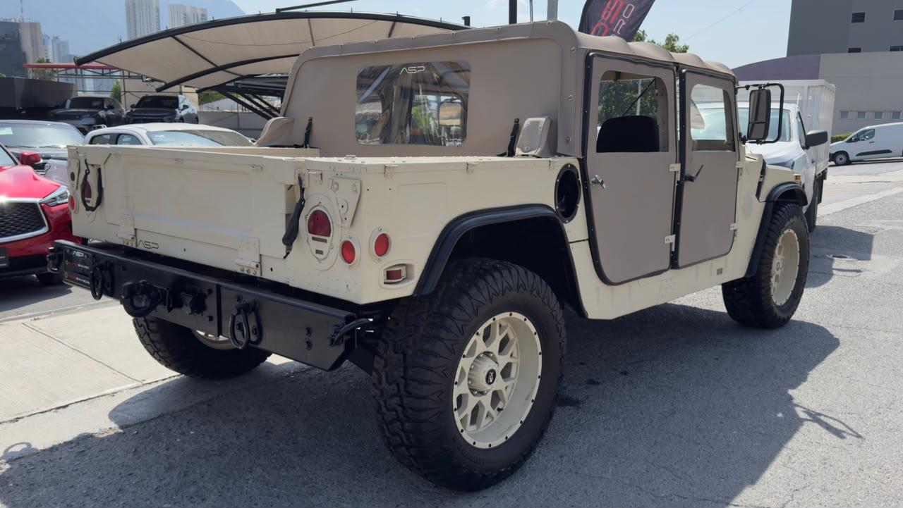 HUMMER H1 2006
