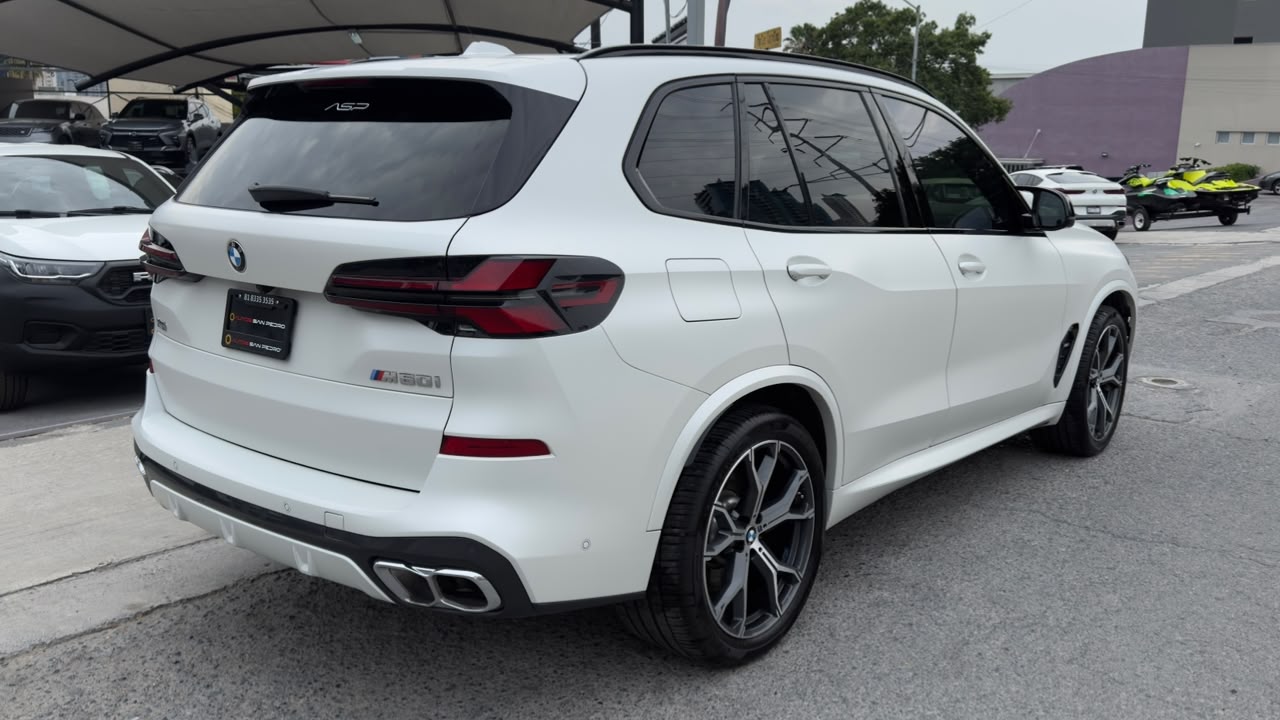 BMW X5 M60I 2025