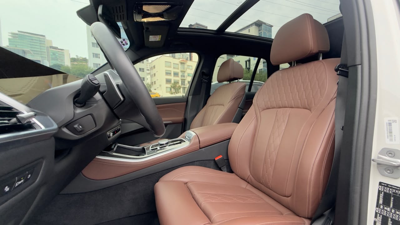 BMW X5 M60I 2025