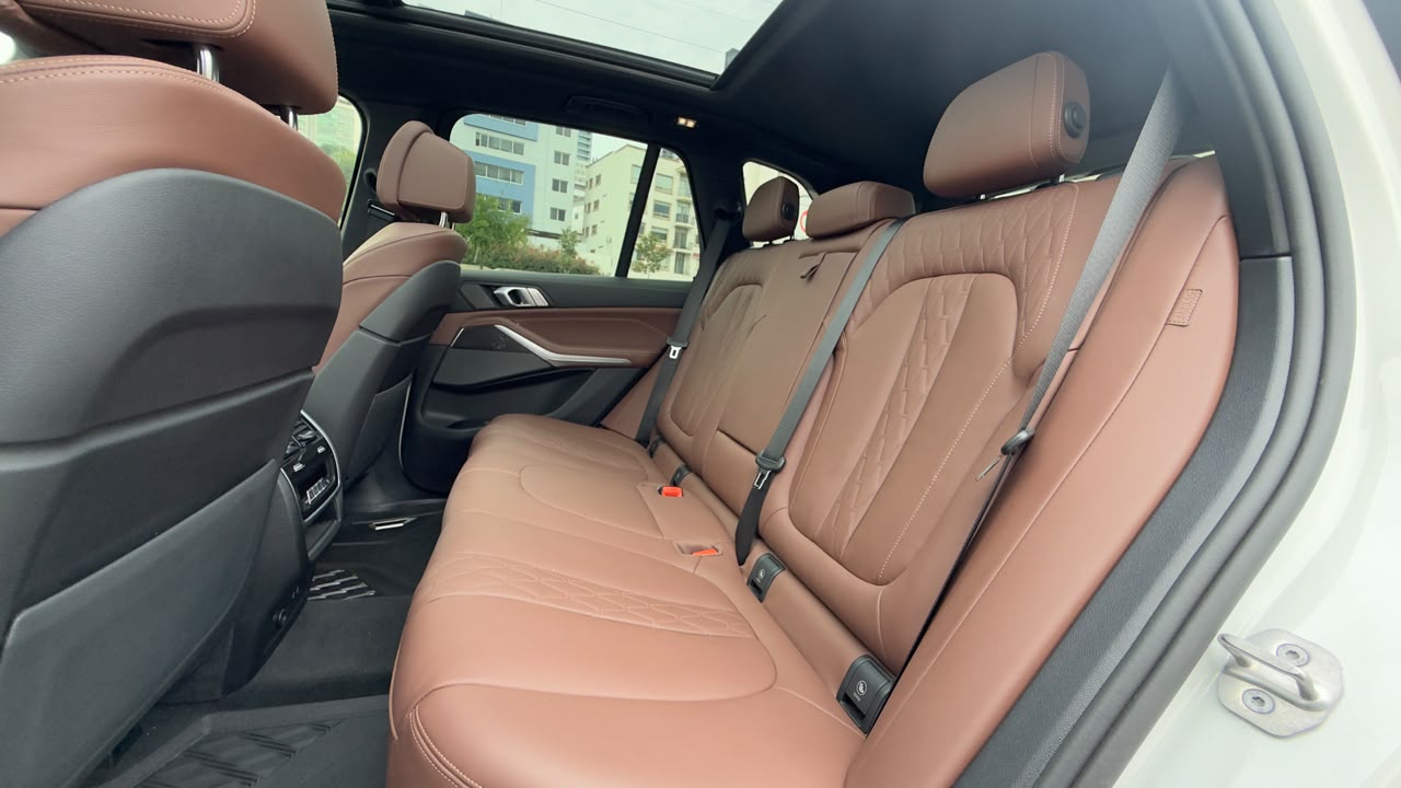 BMW X5 M60I 2025