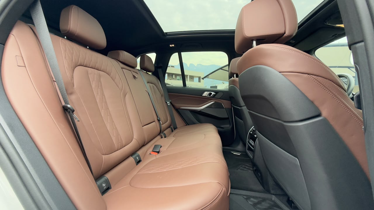 BMW X5 M60I 2025