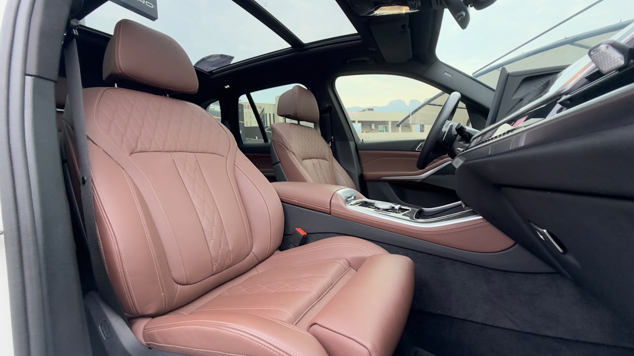 BMW X5 M60I 2025